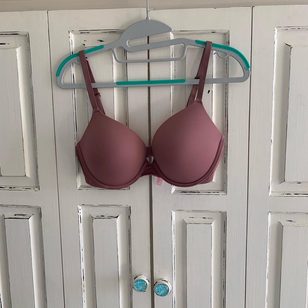 Pink victoria secret bra
